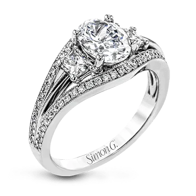 Solitaire Diamond Rings in Platinum SettingsEngagement Ring in 18k Gold with Diamonds