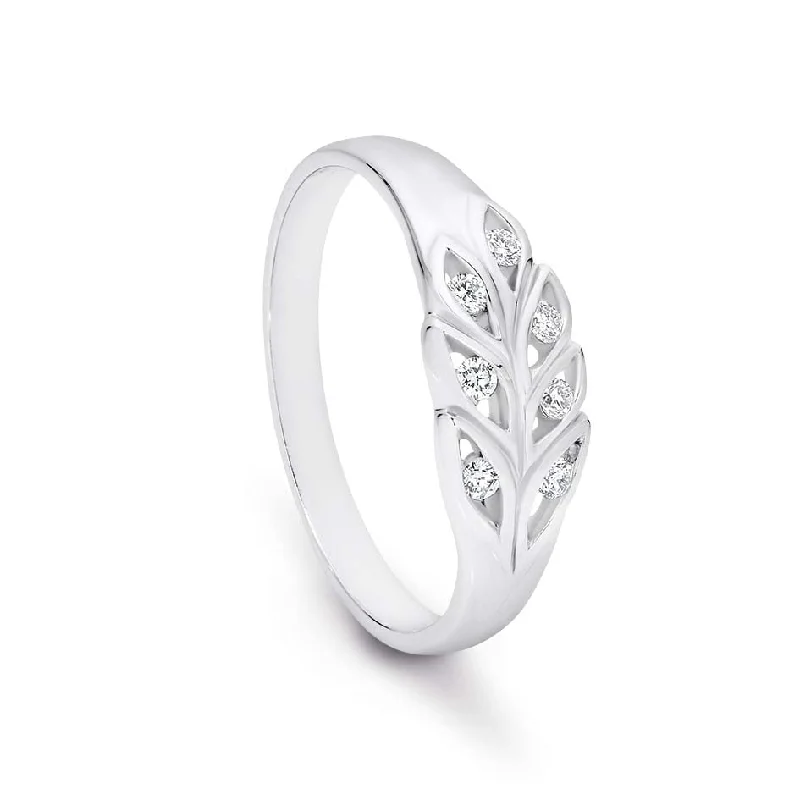 Solitaire Diamond Rings in Platinum Settings9K White Gold Diamond Ring / Leaf Ring TDW 0.14ct GH SI2-I1