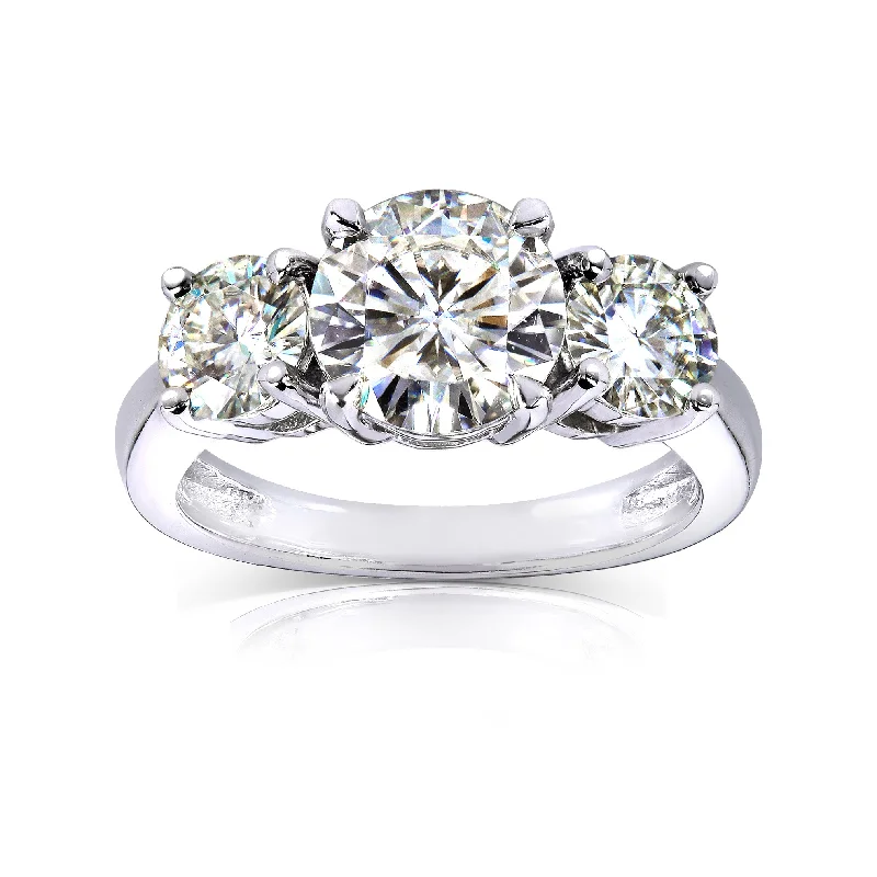 2.5 CTW 3-Stone Round Moissanite in Gold