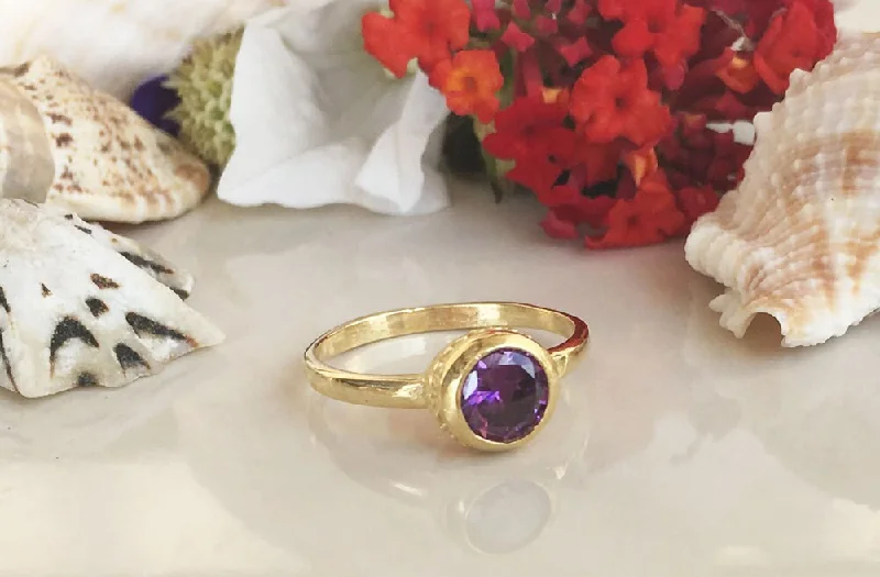 Amethyst Gemstone Rings in a Vintage - Style SettingPurple Amethyst Ring - February Birthstone - Simple Bezel Set Ring with Round Purple Amethyst Gemstone