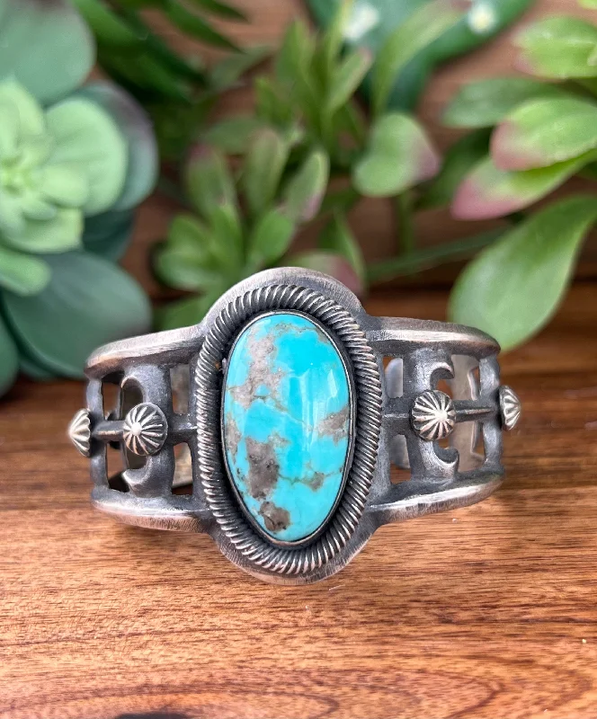 Solid Gold Cuff Bracelets with Intricate Filigree WorkChimney Butte Kingman Turquoise & Sterling Silver Cuff Bracelet