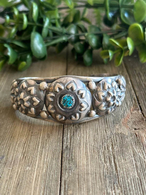 Adjustable Cuff Bracelets for a Perfect FitTim Yazzie Kingman Turquoise & Sterling Silver Cuff Bracelet