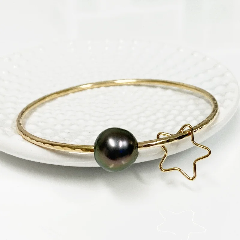 Bangle Bracelets with Birthstone AccentsStar charm bangle - Tahitian pearl (B435)