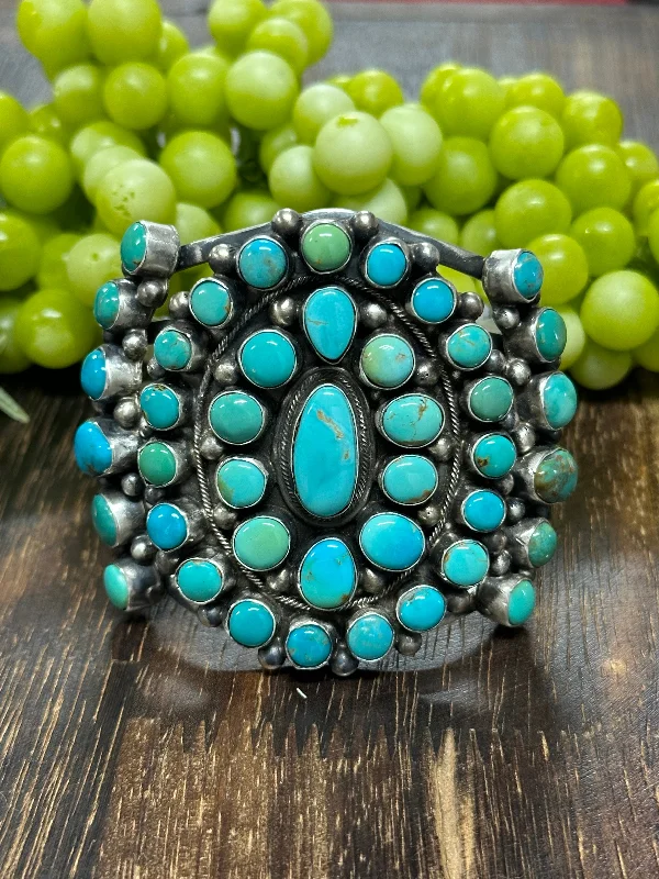 Minimalist Cuff Bracelets in Sleek Stainless SteelKathleen Livingston Royston Turquoise & Sterling Silver Cluster Cuff Bracelet