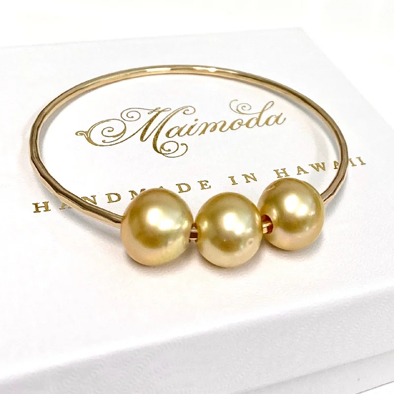 Bangle Bracelets with Birthstone AccentsBangle PAIGE - gold south sea pearls (B465)