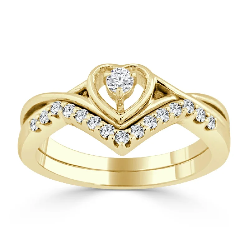 14k Gold 1/4ct TDW Diamond Accent Heart Engagement Ring Set by Auriya