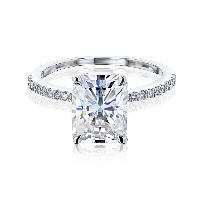 Radiant Petite Ring - Moissanite & Lab Diamonds