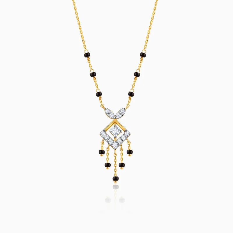 Nature - Inspired Pendant Necklaces with Leaf or Flower DesignsGold Komal Diamond Mangalsutra