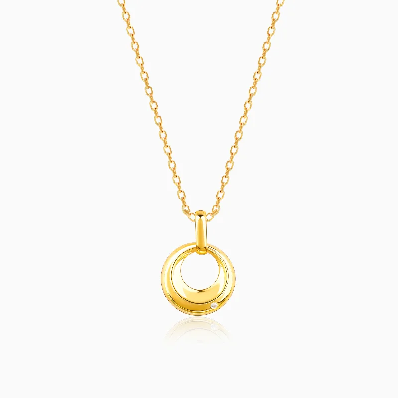 Heart - Shaped Pendant Necklaces with Birthstone InlaysGolden Halo Pendant with Link Chain