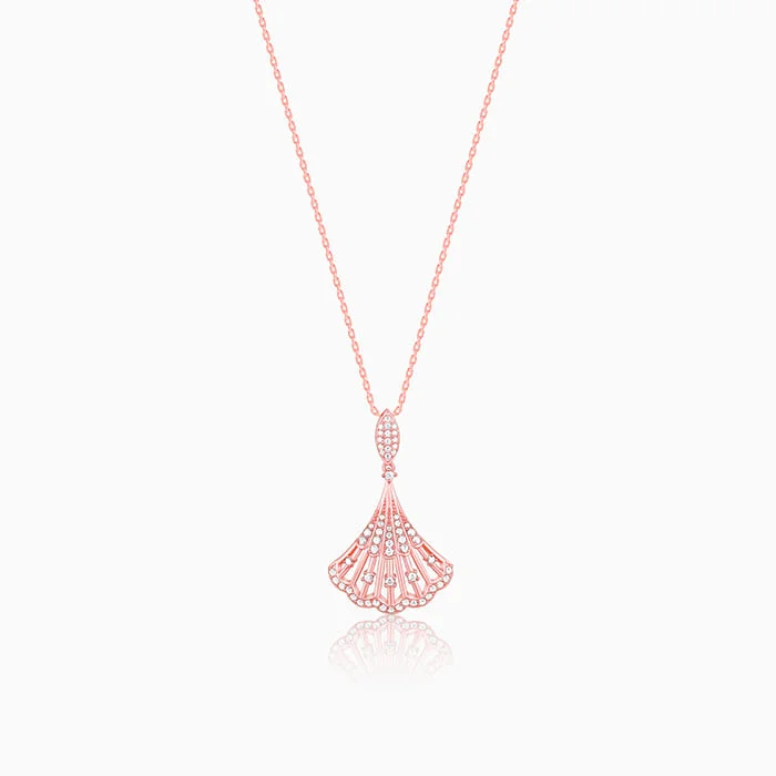 Nature - Inspired Pendant Necklaces with Leaf or Flower DesignsRose Gold Seashell Pendant With Link Chain